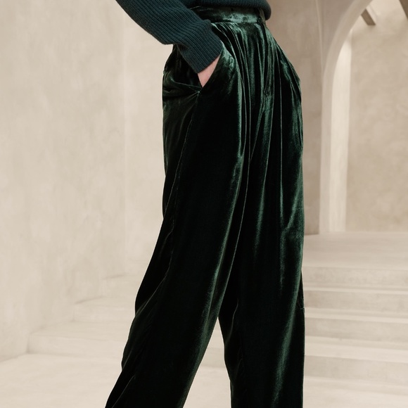 BANANA REPUBLIC Velvet Pants in Burgundy, Size 14 - Picture 6 of 7